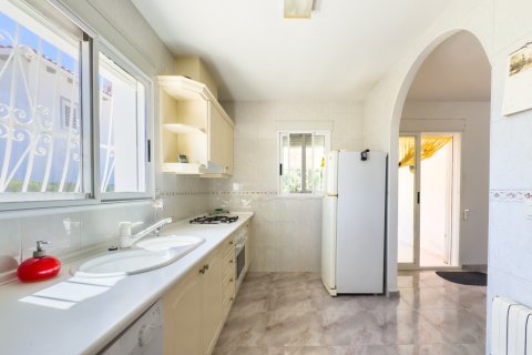 Villa for sale in La Nucia, Alicante, Spain 3 bedrooms, 140 sq.m. No. 181067 - photo 23