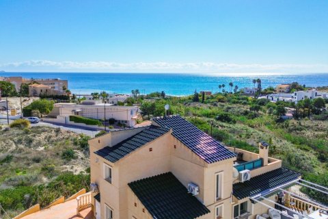 Villa till salu i El Campello, Alicante, Spanien 3 sovrum, 256 kvm. Nr. 181066 - foto 7