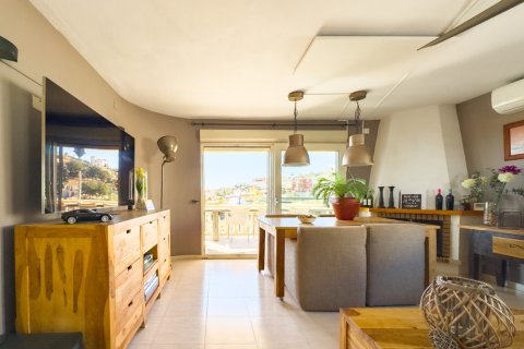 Villa till salu i El Campello, Alicante, Spanien 3 sovrum, 256 kvm. Nr. 181066 - foto 11