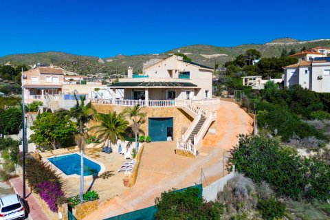 Villa a El Campello, Alicante, Spagna 3 camere da letto, 256 mq. N° 181066
