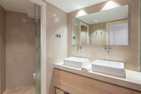 Apartamento en venta en Barcelona, España 5 dormitorios, 260 m2 No. 154591 - foto 30