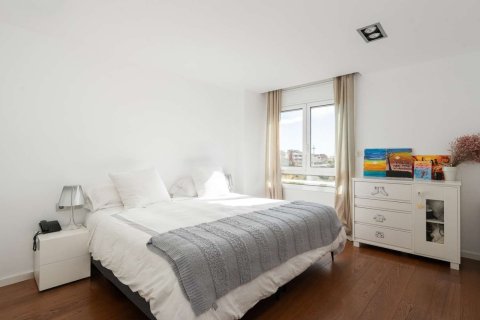 Apartamento en venta en Barcelona, España 5 dormitorios, 260 m2 No. 154591 - foto 22