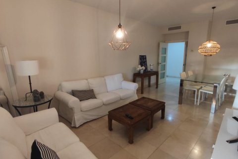 Apartamento en alquiler en Málaga, España 2 dormitorios, 120 m2 No. 154613 - foto 8