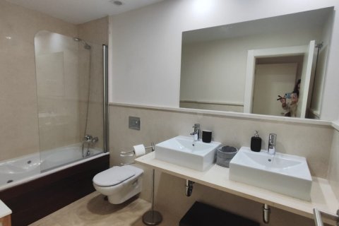 Apartamento en alquiler en Málaga, España 2 dormitorios, 120 m2 No. 154613 - foto 16