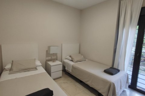 Apartamento en alquiler en Málaga, España 2 dormitorios, 120 m2 No. 154613 - foto 13