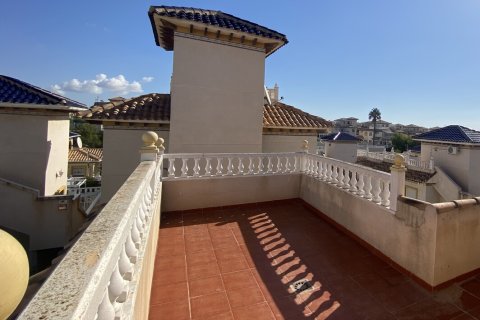 Villa till salu i La Zenia, Alicante, Spanien 5 sovrum, 178 kvm. Nr. 195247 - foto 30