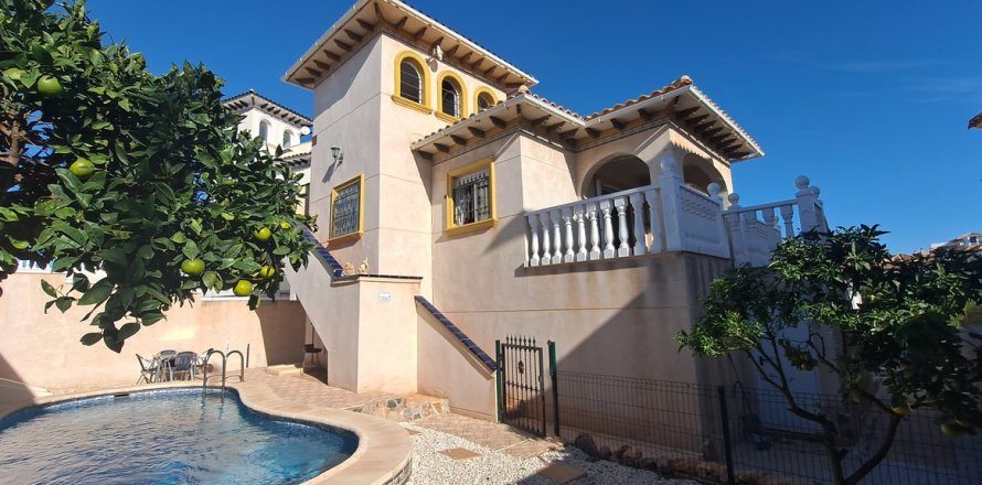 Villa i La Zenia, Alicante, Spanien 5 sovrum, 178 kvm. Nr. 195247