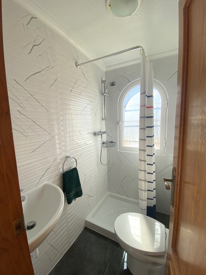 Villa a La Zenia, Alicante, Spagna 5 camere da letto, 178 mq. N° 195247