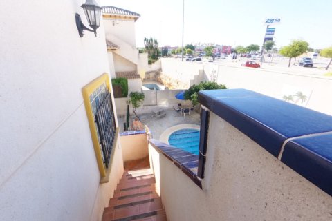 Villa till salu i La Zenia, Alicante, Spanien 5 sovrum, 178 kvm. Nr. 195247 - foto 24