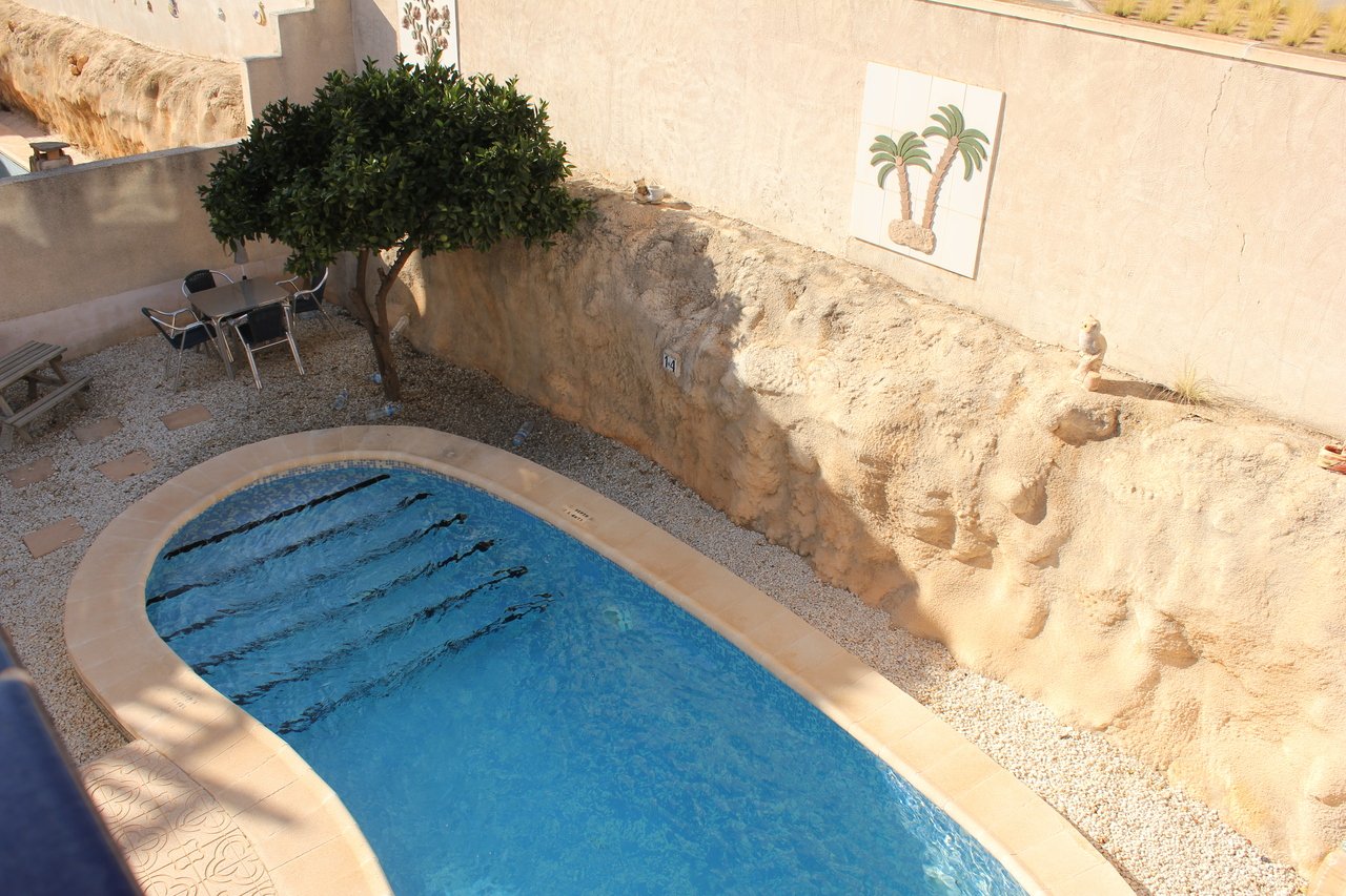 Villa a La Zenia, Alicante, Spagna 5 camere da letto, 178 mq. N° 195247