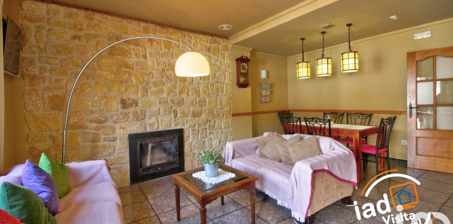 Dom w La Vall De Laguar, Alicante, Hiszpania 5 sypialni, 435 mkw. nr 154196