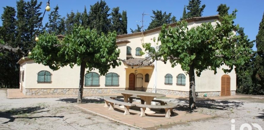 Dom w Riudoms, Tarragona, Hiszpania 8 sypialni, 1052 mkw. nr 154192