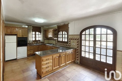 Dom w Riudoms, Tarragona, Hiszpania 8 sypialni, 1052 mkw. nr 154192 – zdjęcie 10