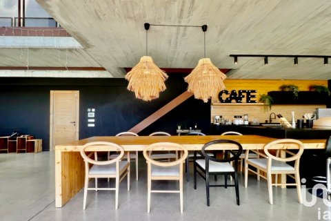 Dom w Cabrils, Barcelona, Hiszpania 6 sypialni, 1000 mkw. nr 154195 – zdjęcie 5