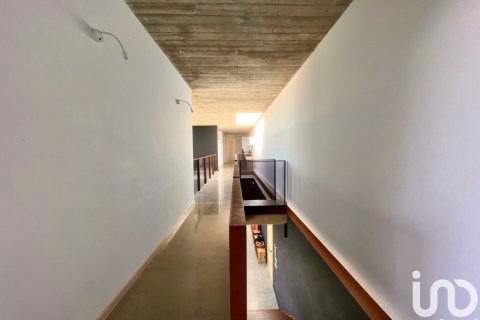 Dom w Cabrils, Barcelona, Hiszpania 6 sypialni, 1000 mkw. nr 154195 – zdjęcie 12