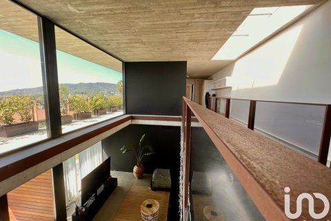 Dom w Cabrils, Barcelona, Hiszpania 6 sypialni, 1000 mkw. nr 154195 – zdjęcie 21