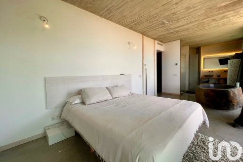 Dom w Cabrils, Barcelona, Hiszpania 6 sypialni, 1000 mkw. nr 154195 – zdjęcie 14