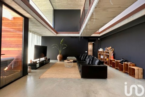 Dom w Cabrils, Barcelona, Hiszpania 6 sypialni, 1000 mkw. nr 154195 – zdjęcie 11