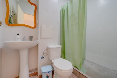 Продажа отеля в Аликанте, Испания 16 спален, 89м2 №116938 - фото 27