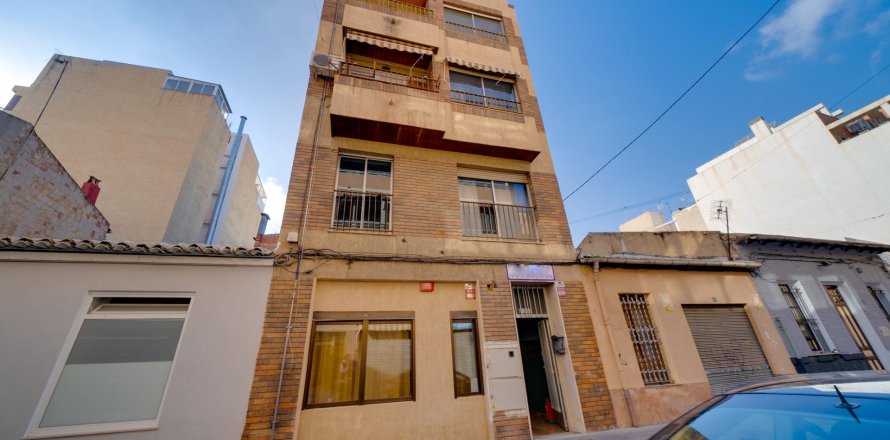 Отель в Аликанте, Испания 16 спален, 89м2 №116938