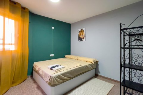 Продажа отеля в Аликанте, Испания 16 спален, 89м2 №116938 - фото 4