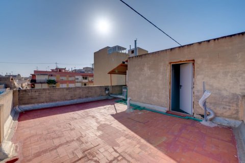Продажа отеля в Аликанте, Испания 16 спален, 89м2 №116938 - фото 19