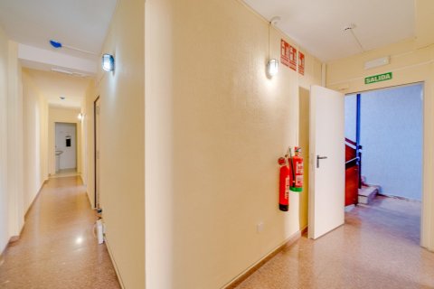 Продажа отеля в Аликанте, Испания 16 спален, 89м2 №116938 - фото 30