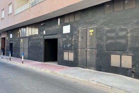 Komerciāls īpašums pārdošanā Torrevieja, Alicante, Spānijā 780 m2 Nr. 165742 - attēls 17