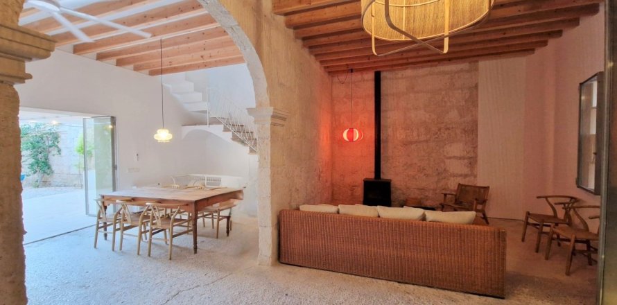 Townhouse in Sa Pobla, Mallorca, Spanien 3 Schlafzimmer, 378 m2 Nr. 147002