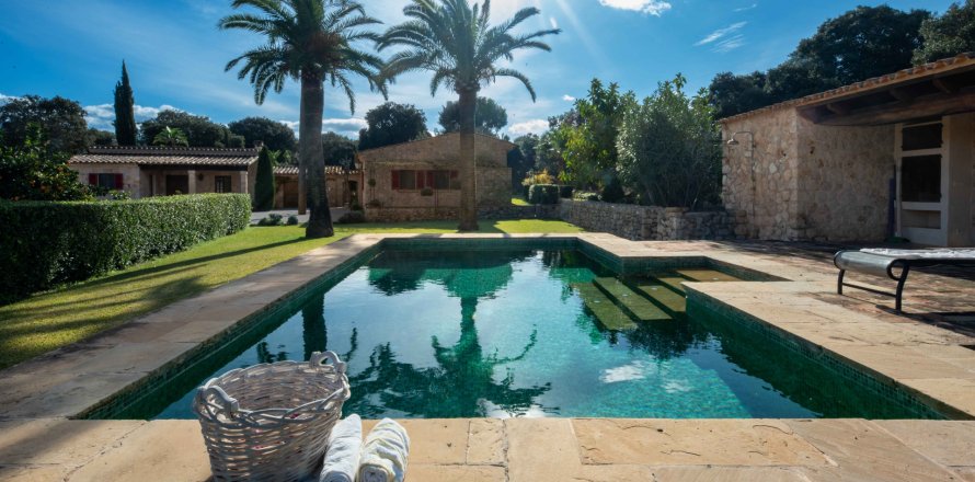Finca in Pollenca, Mallorca, Spanien 6 Schlafzimmer, 1307 m2 Nr. 147005
