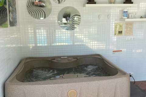 Māja pārdošanā L'Ametlla de Mar, Tarragona, Spānijā 5 istabas, 266 m2 Nr. 154185 - attēls 16