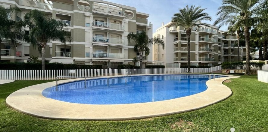 Apartamento en Dénia, Alicante, España 2 dormitorios, 90 m2 No. 154187
