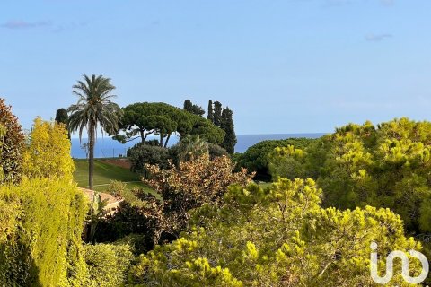 Dom w Sant Andreu de Llavaneres, Barcelona, Hiszpania 5 sypialni, 879 mkw. nr 154190 – zdjęcie 28