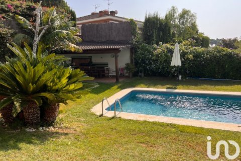 Dom w Sant Andreu de Llavaneres, Barcelona, Hiszpania 5 sypialni, 879 mkw. nr 154190 – zdjęcie 2