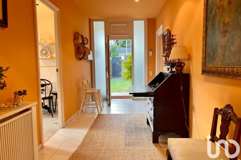 Dom w Sant Andreu de Llavaneres, Barcelona, Hiszpania 5 sypialni, 879 mkw. nr 154190 – zdjęcie 10