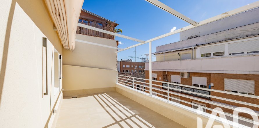 Wohnung in Madrid, Spanien 2 Schlafzimmer, 117 m2 Nr. 188311