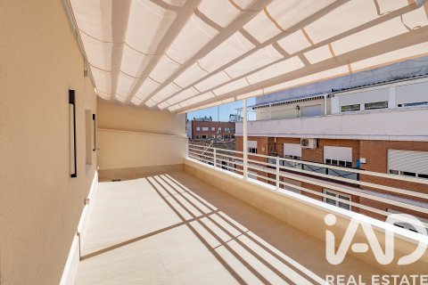Wohnung zum Verkauf in Madrid, Spanien 2 Schlafzimmer, 117 m2 Nr. 188311 - Foto 3