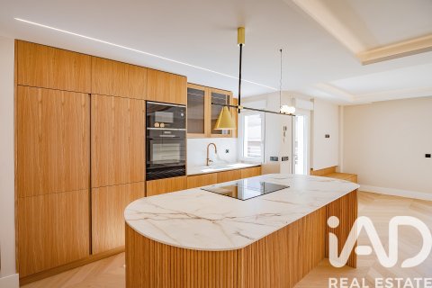 Wohnung zum Verkauf in Madrid, Spanien 2 Schlafzimmer, 117 m2 Nr. 188311 - Foto 9