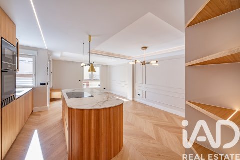 Wohnung zum Verkauf in Madrid, Spanien 2 Schlafzimmer, 117 m2 Nr. 188311 - Foto 10
