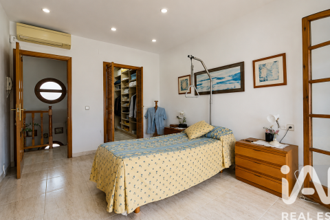 House zum Verkauf in El Vendrell, Tarragona, Spanien 3 Schlafzimmer, 299 m2 Nr. 188315 - Foto 28