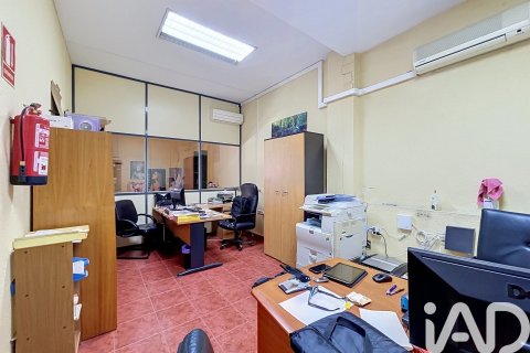 Lokal usługowy w Malaga, Hiszpania 7 sypialni, 790 mkw. nr 188317 – zdjęcie 19