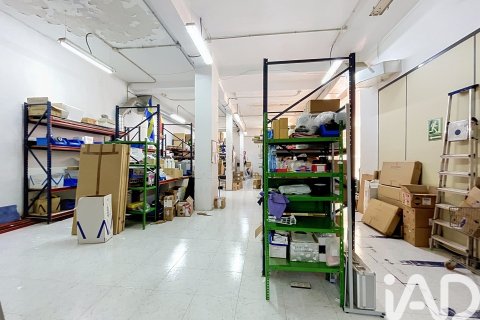 Lokal usługowy w Malaga, Hiszpania 7 sypialni, 790 mkw. nr 188317 – zdjęcie 9
