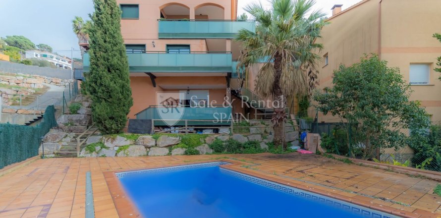 Casa a Lloret de Mar, Girona, Spagna 5 camere da letto, 247 mq. N° 166437