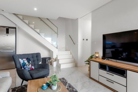 Apartament w Villamartin, Alicante, Hiszpania 3 sypialnie, 72 mkw. nr 146055 – zdjęcie 15