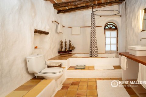 Finca for sale in Mallorca, Spain 4 bedrooms, 220 sq.m. No. 191957 - photo 27