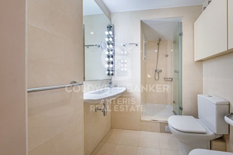 Apartment à vendre à Barcelona, Espagne, 2 chambres, 121 m2 No. 178702 - photo 21