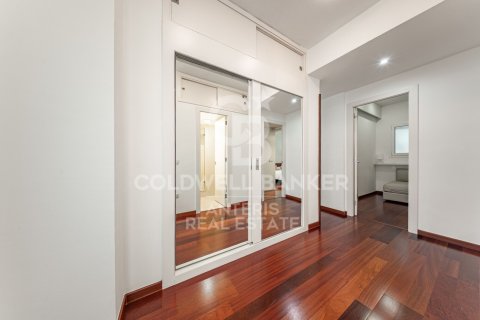 Apartment à vendre à Barcelona, Espagne, 2 chambres, 121 m2 No. 178702 - photo 30