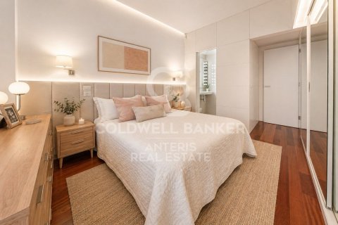 Apartment à vendre à Barcelona, Espagne, 2 chambres, 121 m2 No. 178702 - photo 16