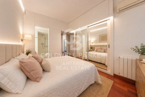 Apartment à vendre à Barcelona, Espagne, 2 chambres, 121 m2 No. 178702 - photo 17