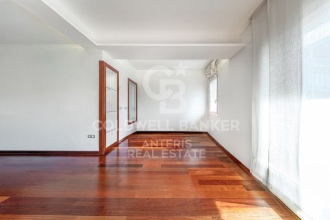 Apartment à vendre à Barcelona, Espagne, 2 chambres, 121 m2 No. 178702 - photo 7